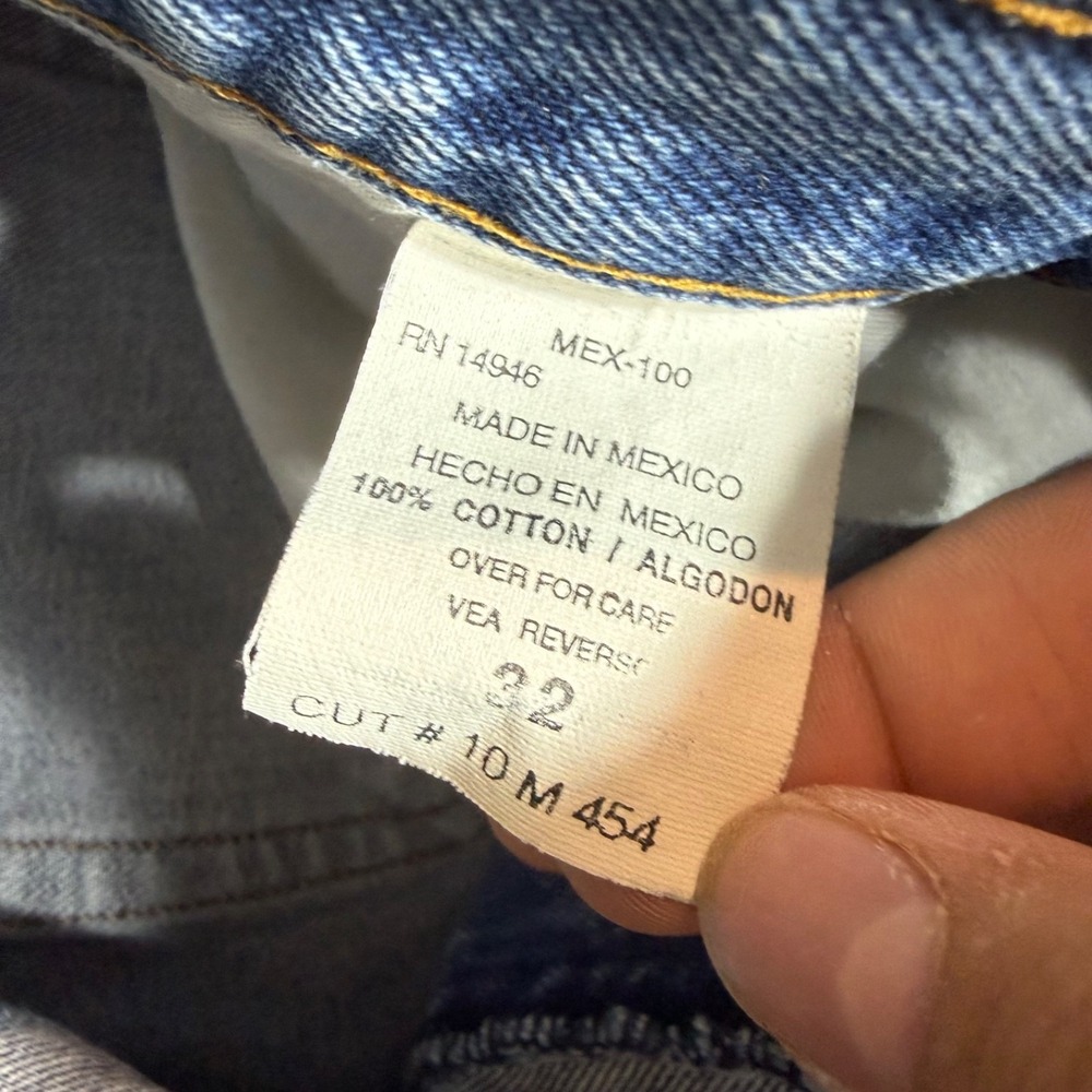 Vintage Denim Jorts Size 32 Baggy 90s Style Fade Blue - Picture 7 of 8